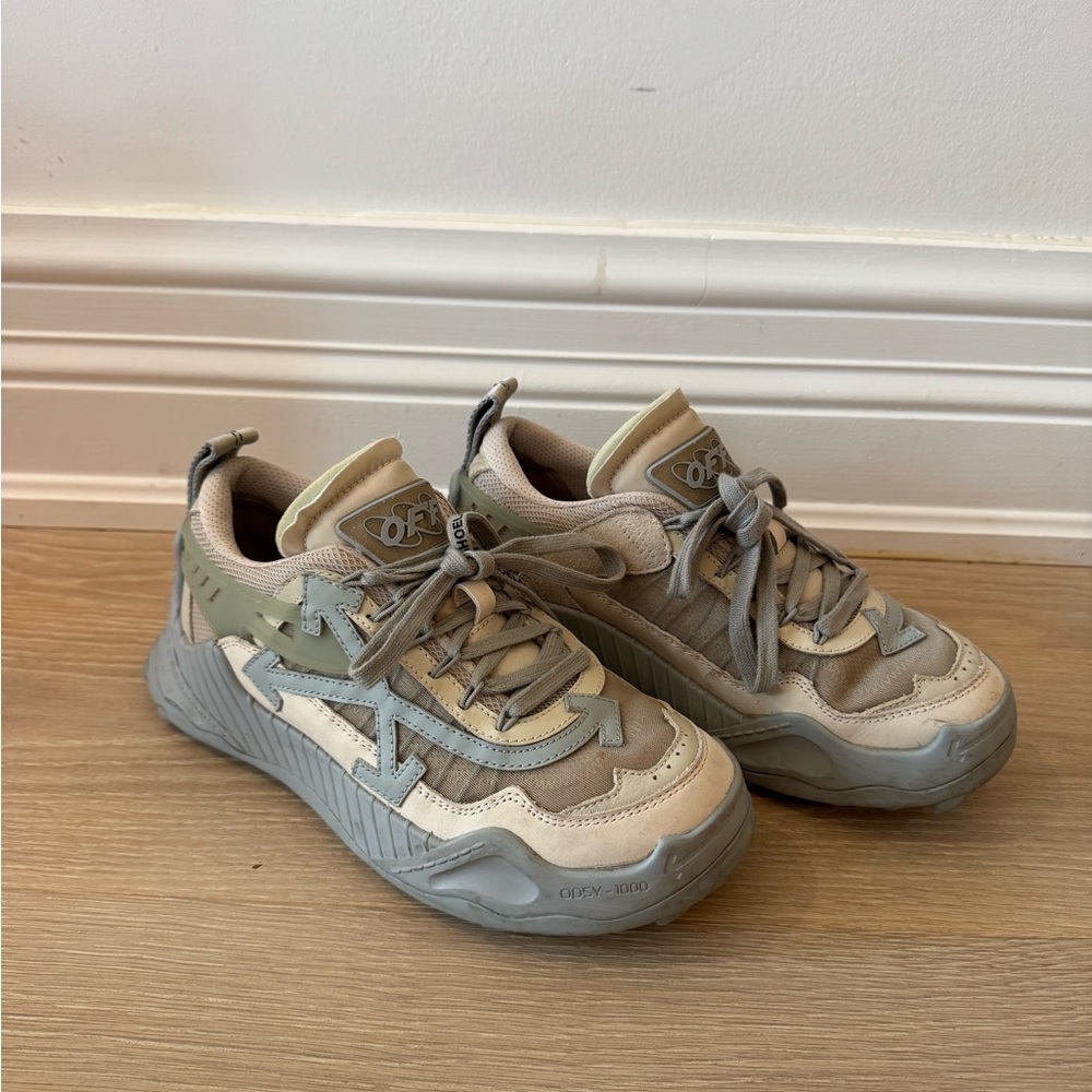 Off White Odsy Beige and Gray Sneakers